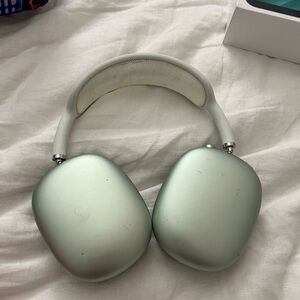 Apple air pods max (green)